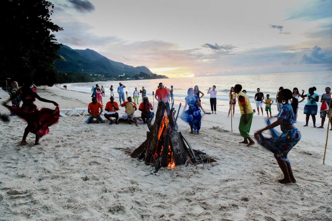 4 surprising activities to enjoy in Beau Vallon's only beach-front hotel