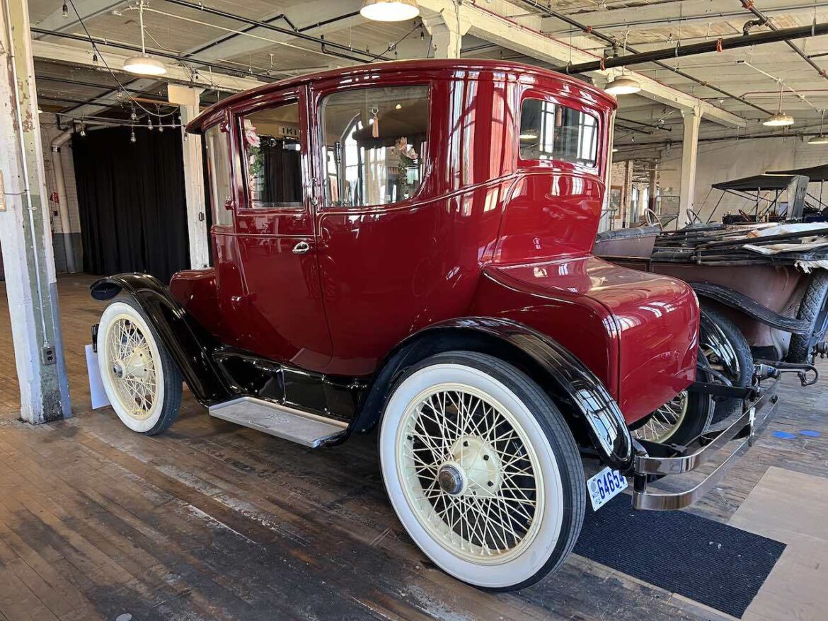 Detroit Vintage Electric car © B.Watts