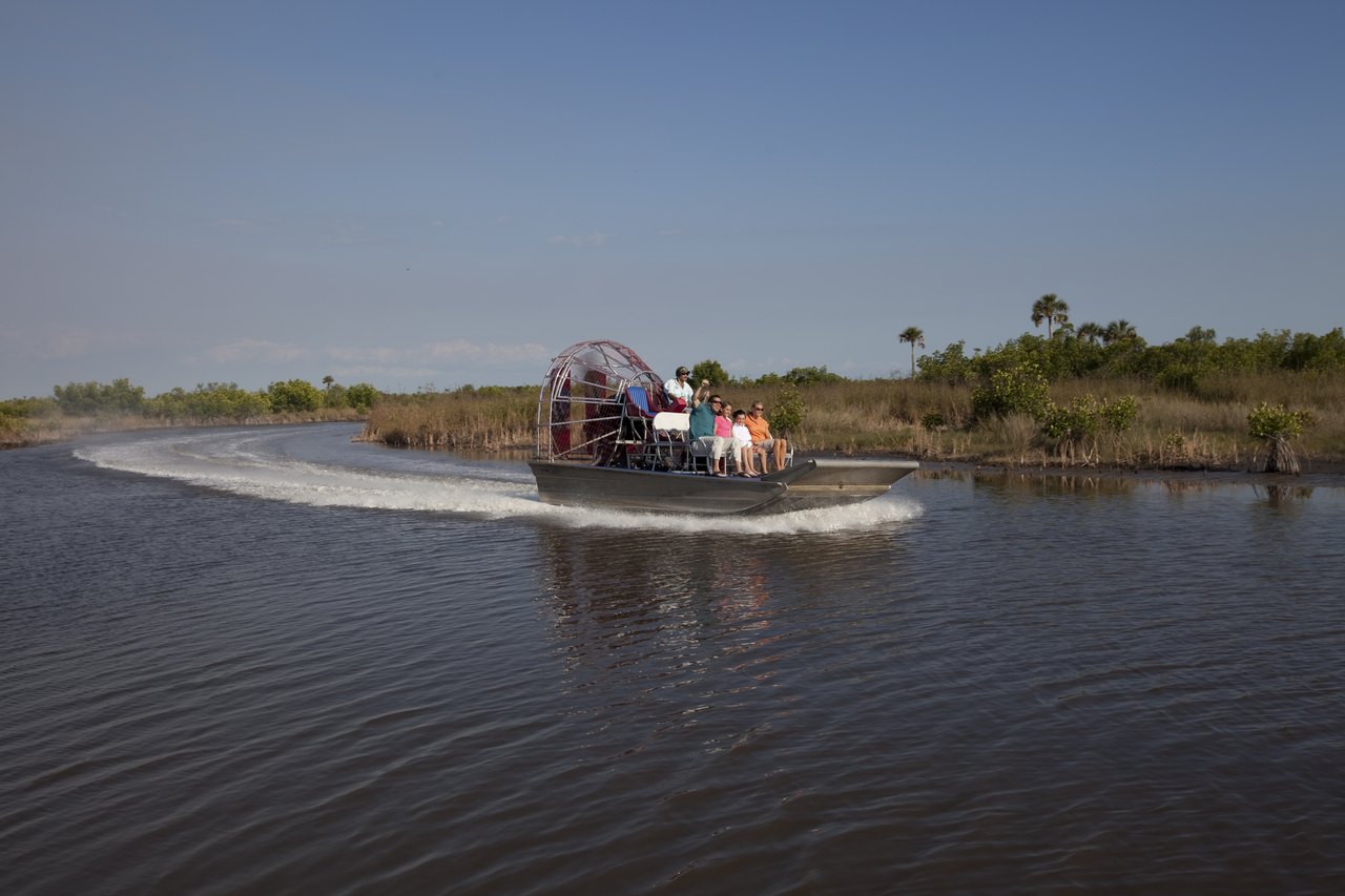 Airship in the Everglades