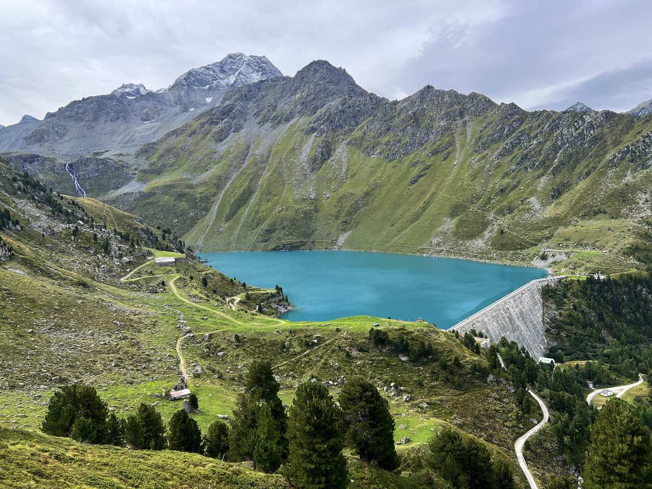 Cleuson dam lake ©BWatts