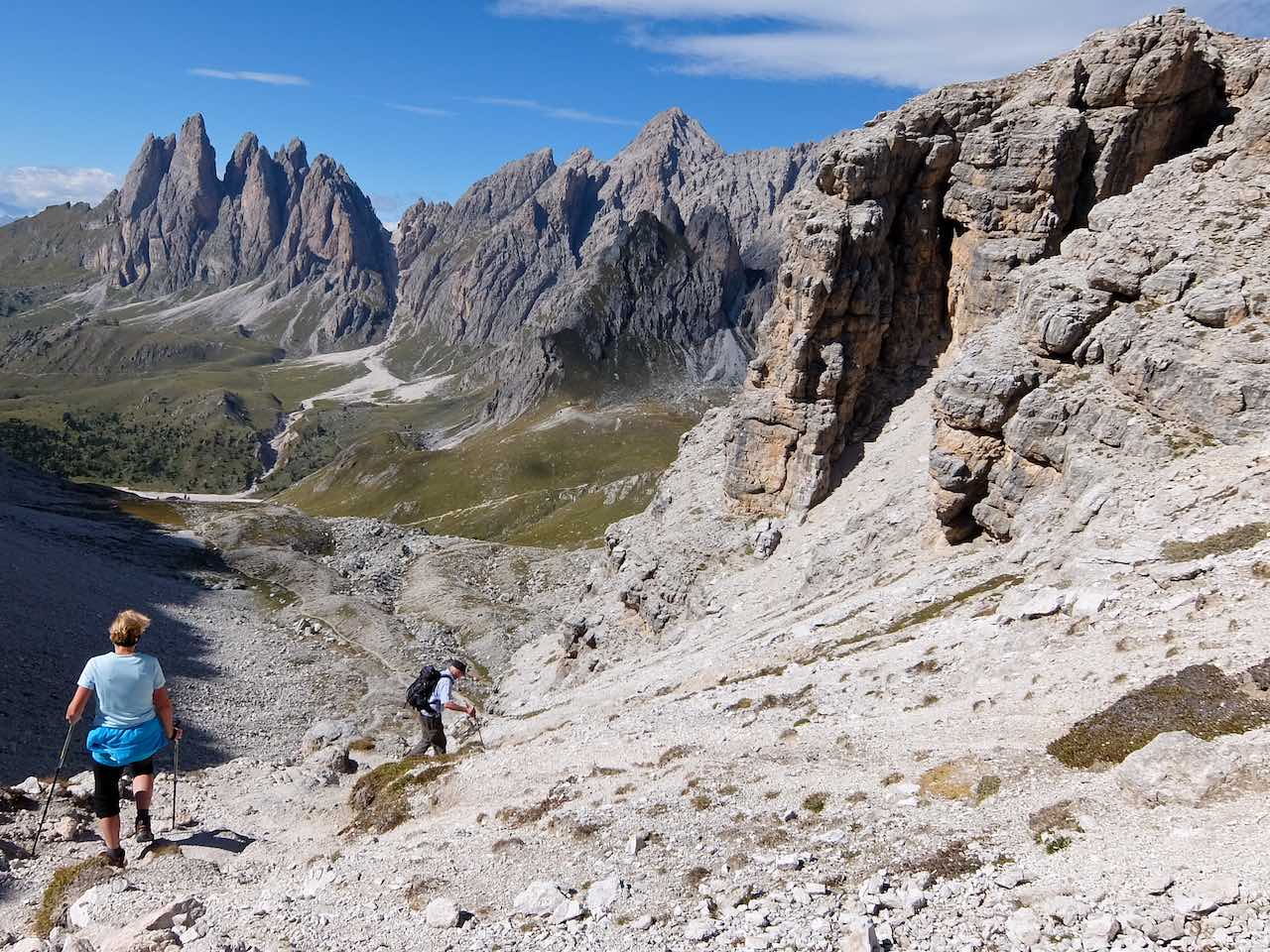 Val Gardena trekking routes: The Crown of Gardena four day circular hike