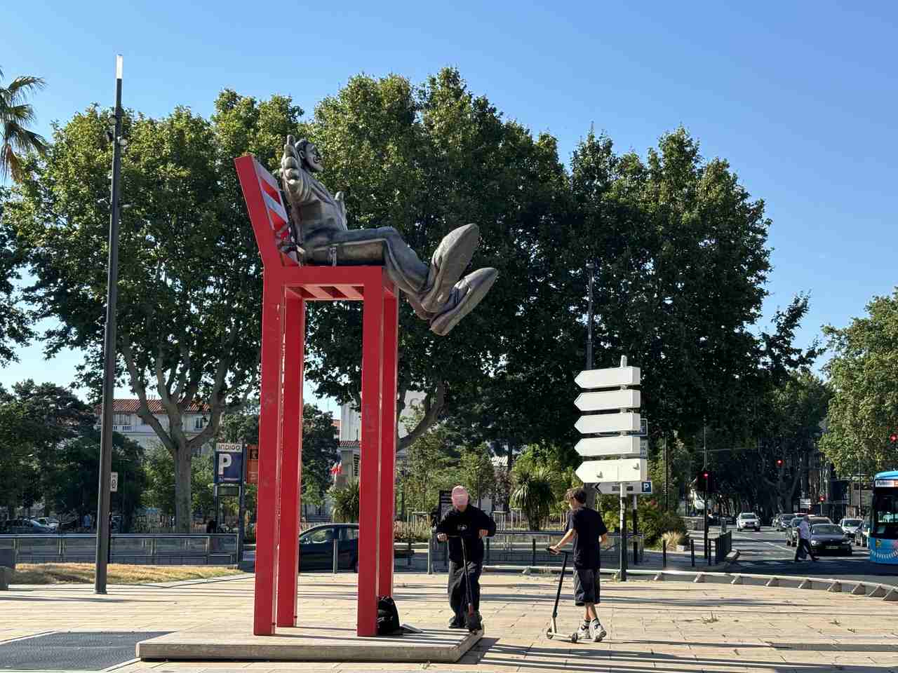 Perpignan - Dali statue