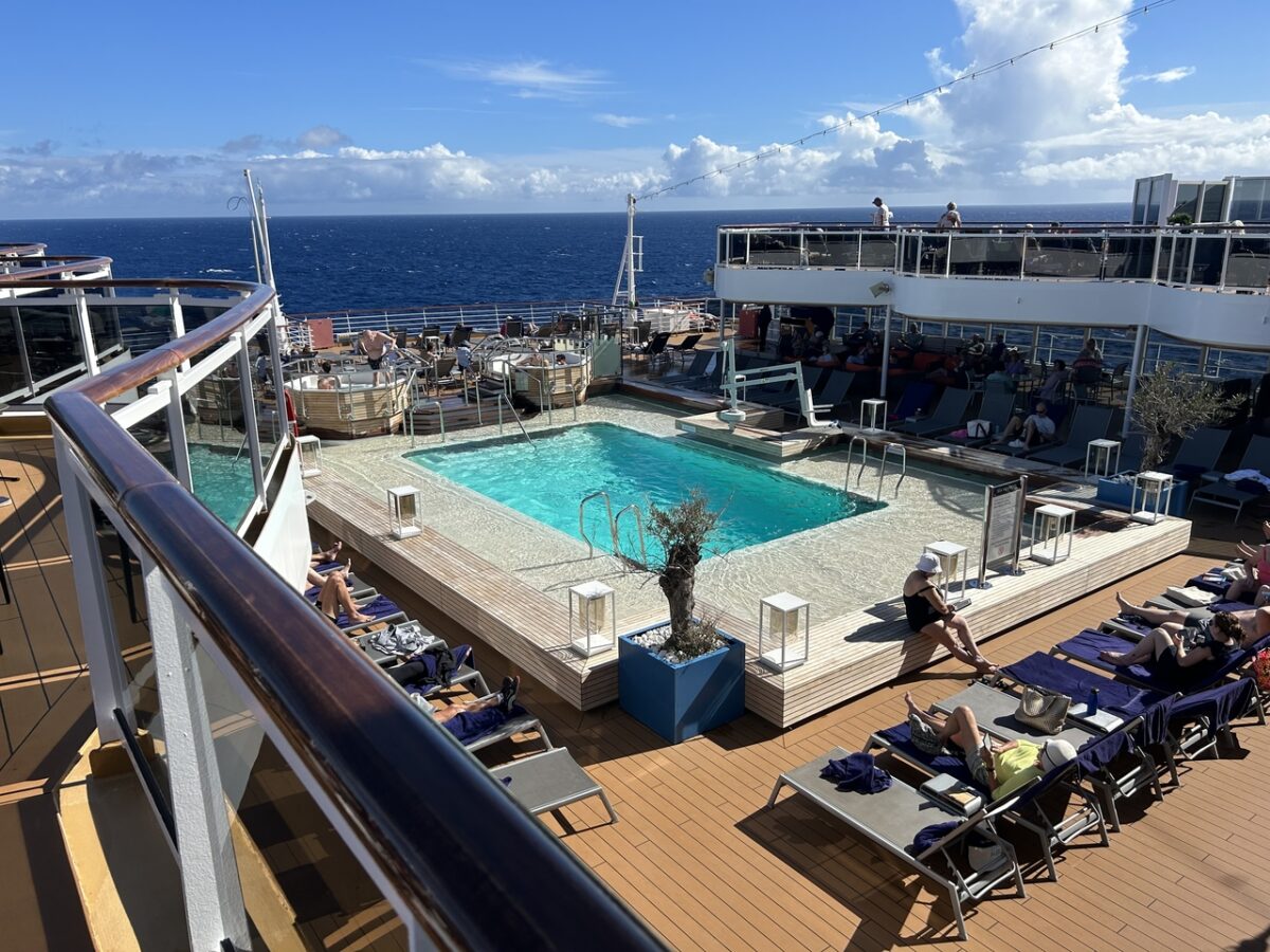 Cruise Ship Review: Nieuw Statendam, Holland America Line