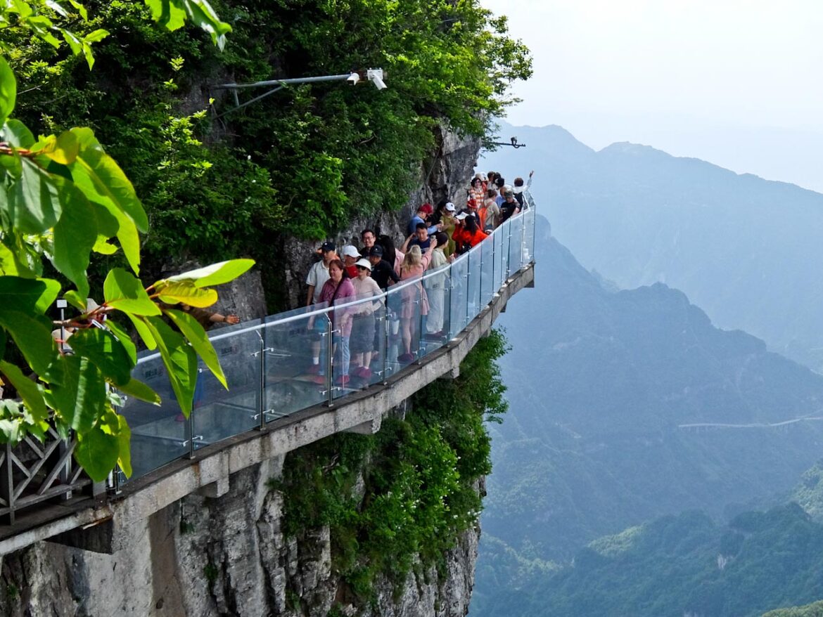 Tianmen Glass Skywalk 1