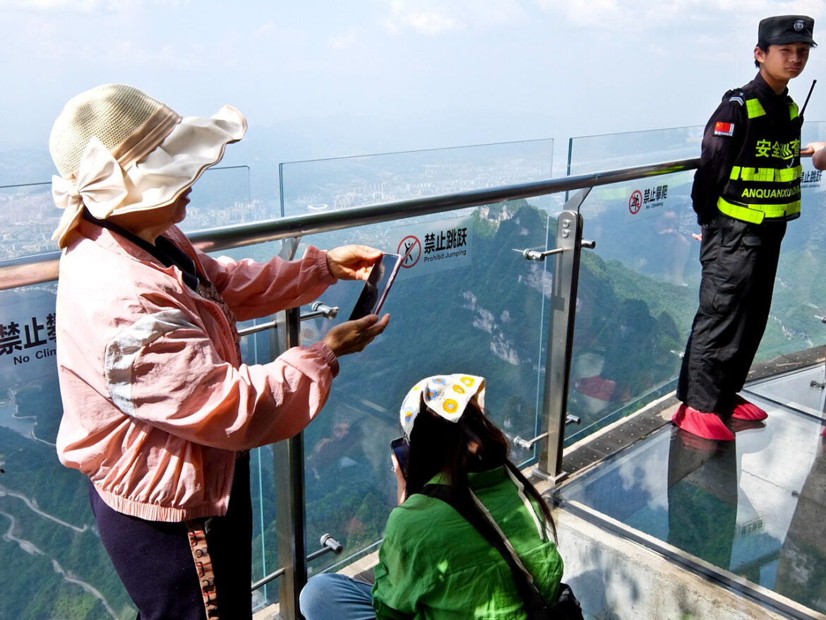 Tianmen Glass Skywalk