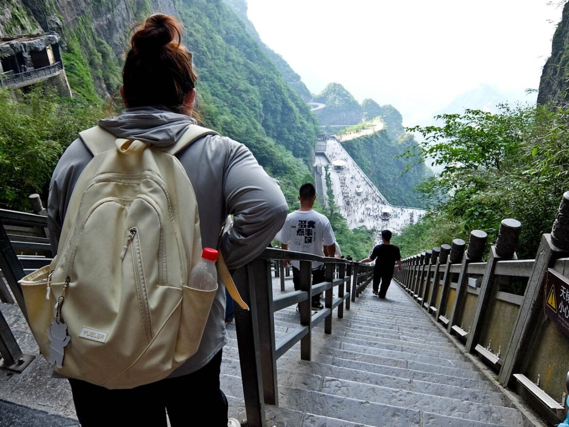 Tianmen Mountain 999 steps