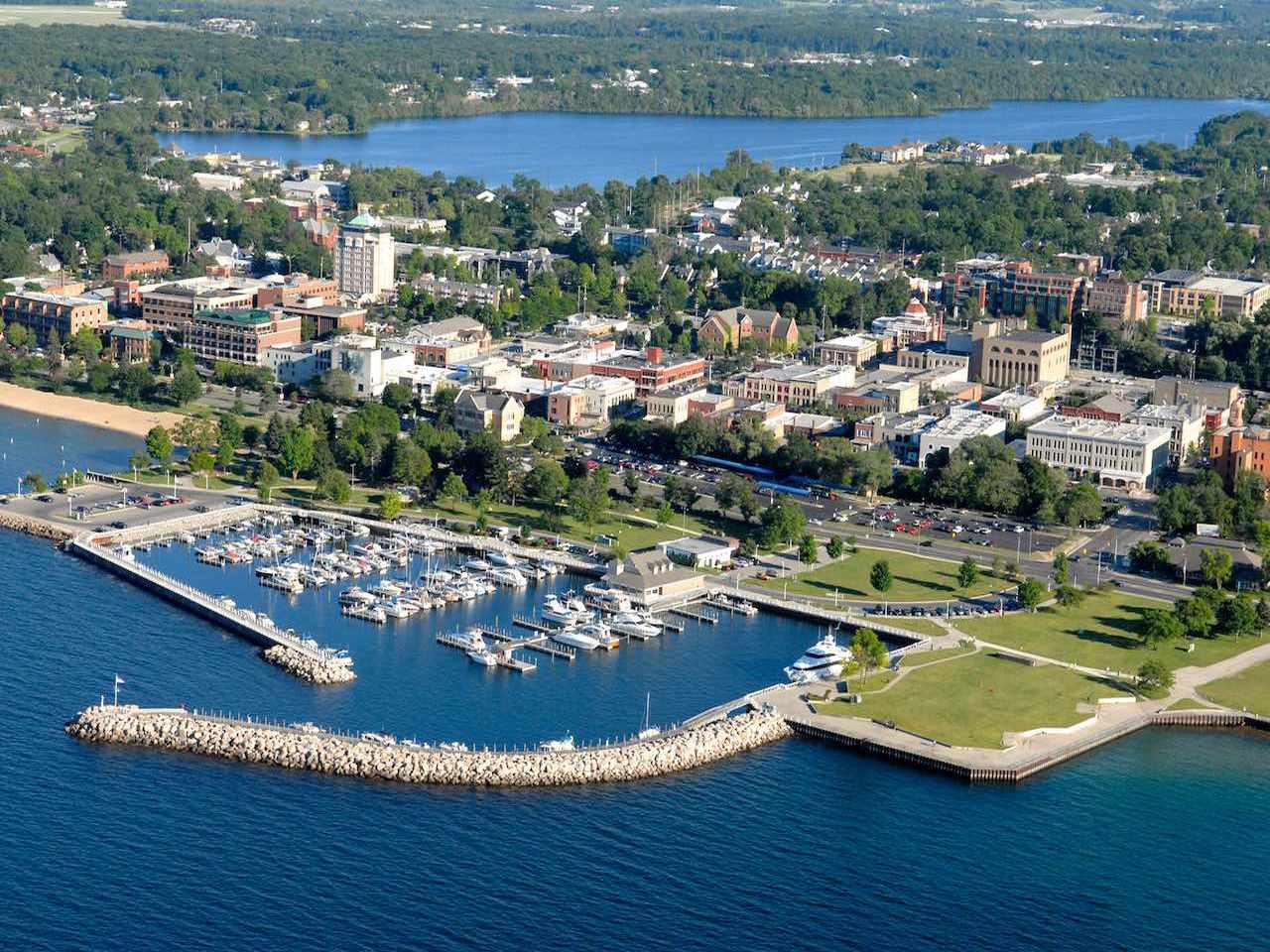 Traverse City above © Traverse City Tourism