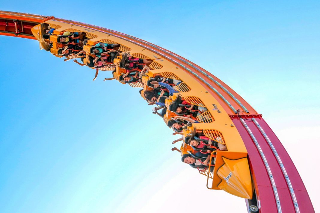 Six Flags Great America, Illinois - the world's largest Loop Roller Coaster