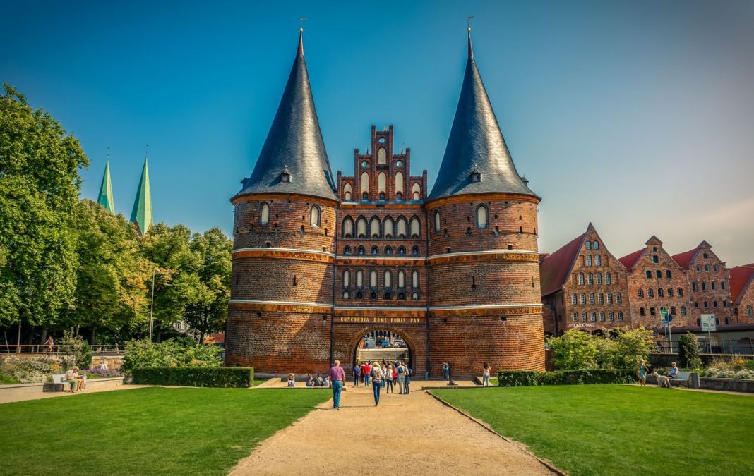 3 City Breaks In Northern Germany Lübeck Hamburg Bremen - 