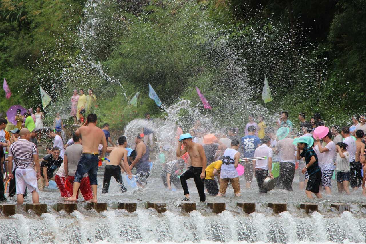 مهرجان الماء